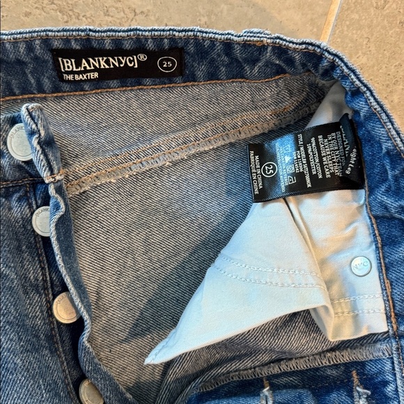 Blank NYC The Baxter Jeans - Picture 3 of 4